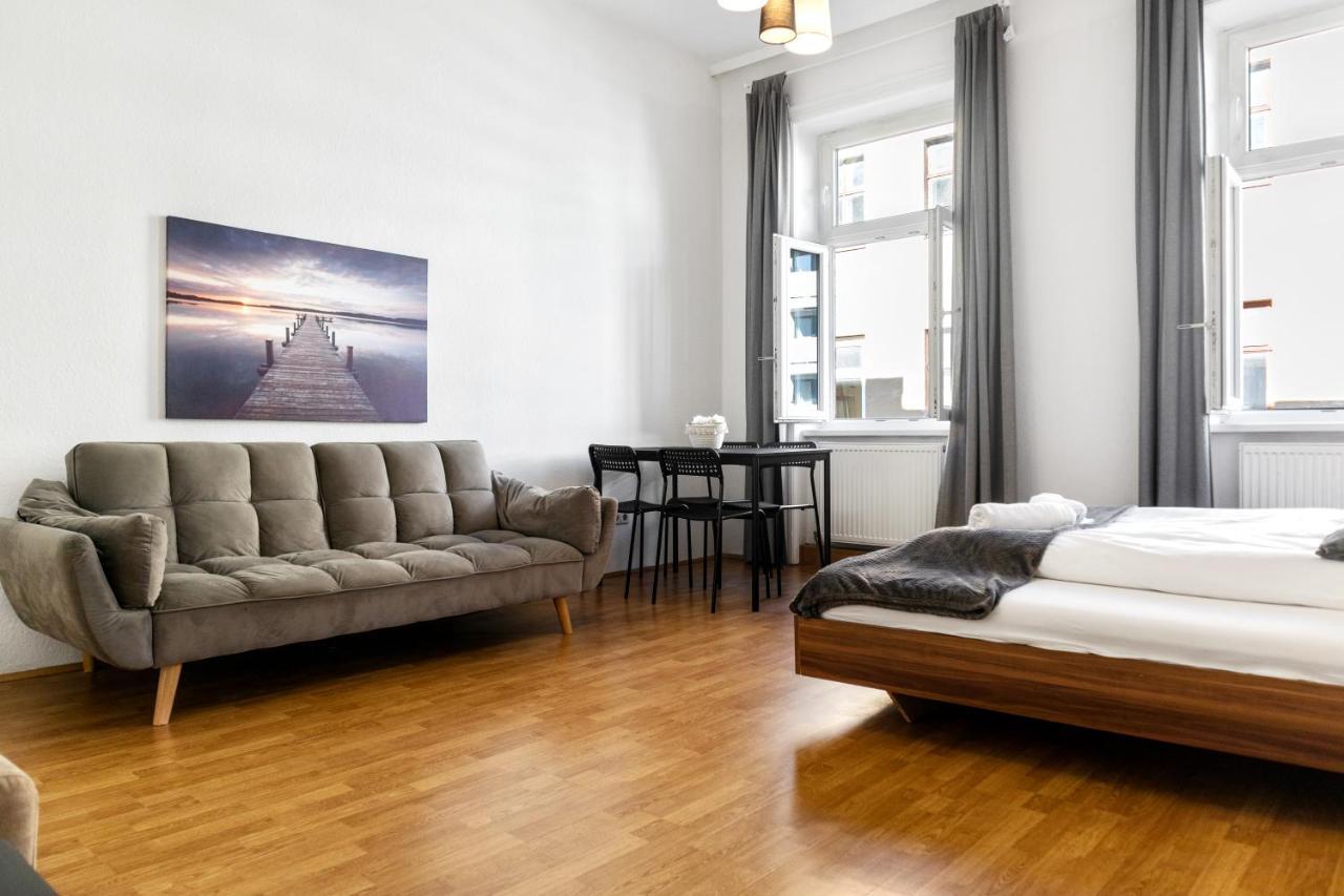 Beautiful 2Br Aptartment 12 Minutes To Downtown Виена Екстериор снимка
