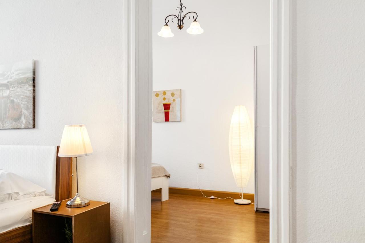 Beautiful 2Br Aptartment 12 Minutes To Downtown Виена Екстериор снимка